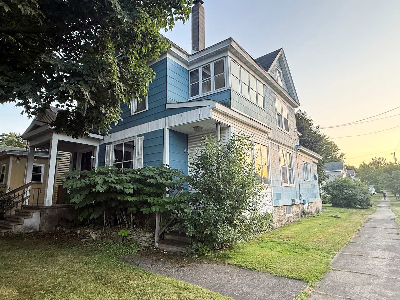 Property main image