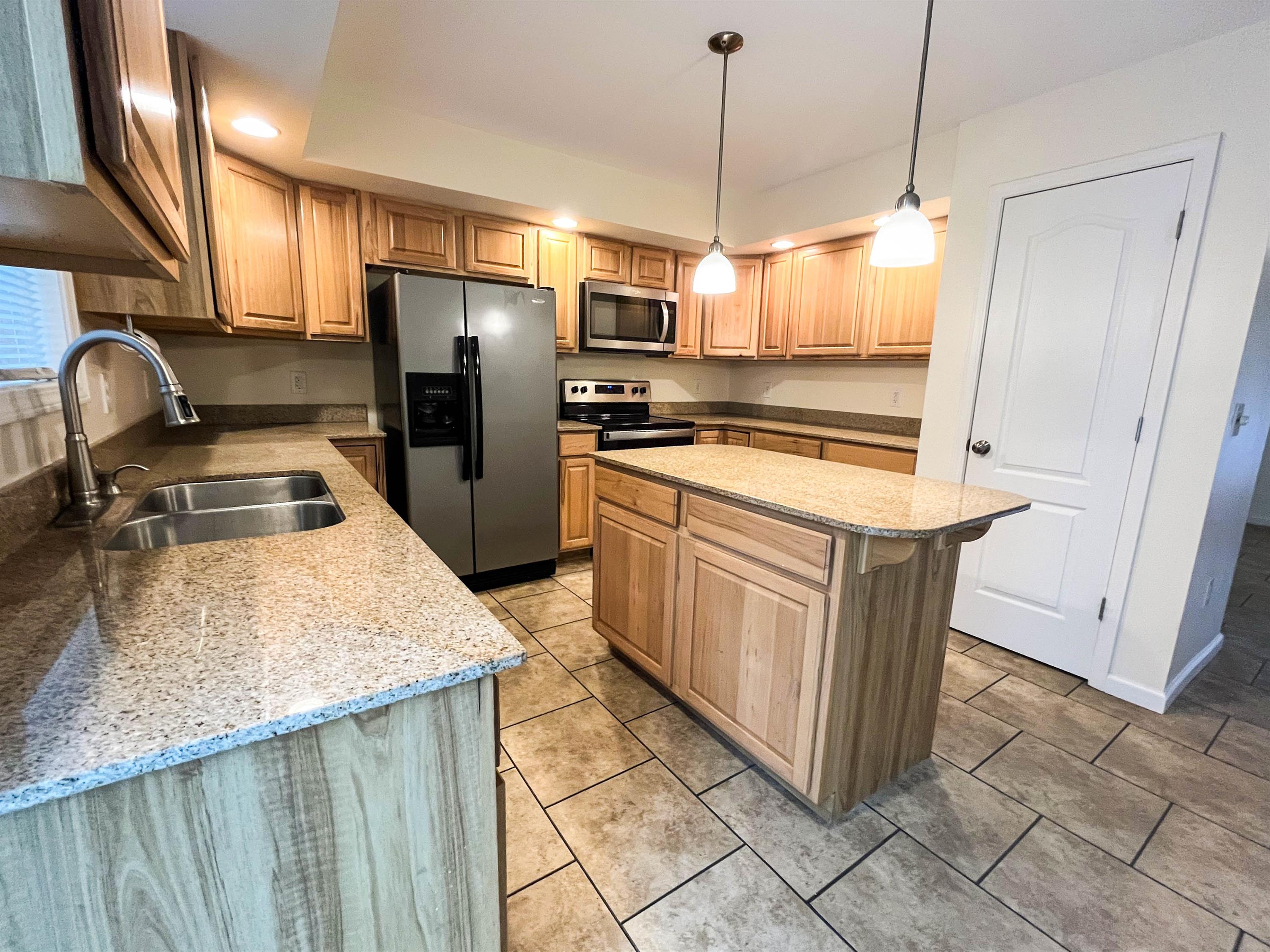 392 Troy Road - 2